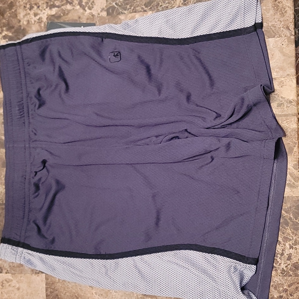 Men's Basketball Shorts Size Xl